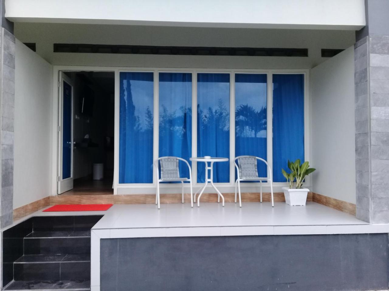 Wisma Lovebird Kalianget Exteriör bild