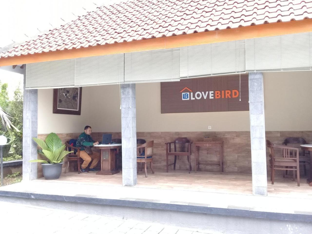 Wisma Lovebird Kalianget Exteriör bild